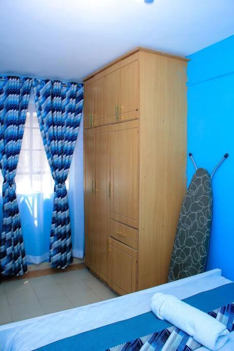 Cozy Homes 1 Bedroom House With Wi-Fi King Size Bed. Free Parking Найваша Екстериор снимка